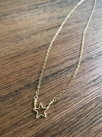 Dainty Star Necklace